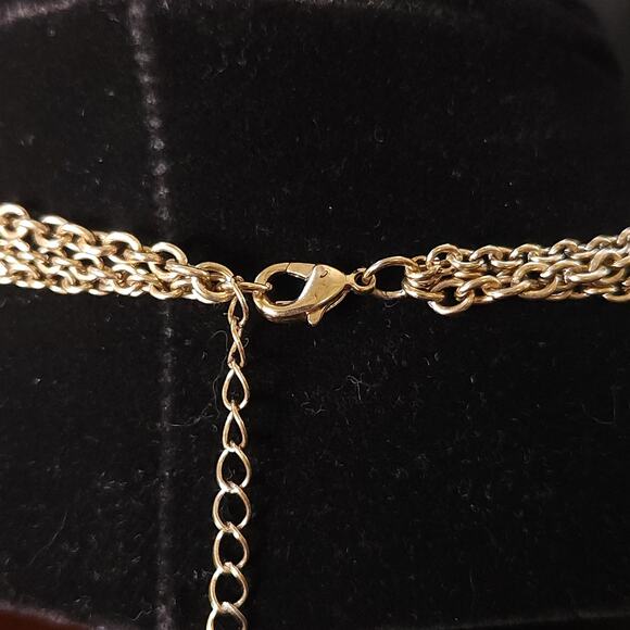 1990s Vintage Black & Gold-Tone Filigree Pendant Necklace - Picture 8 of 10